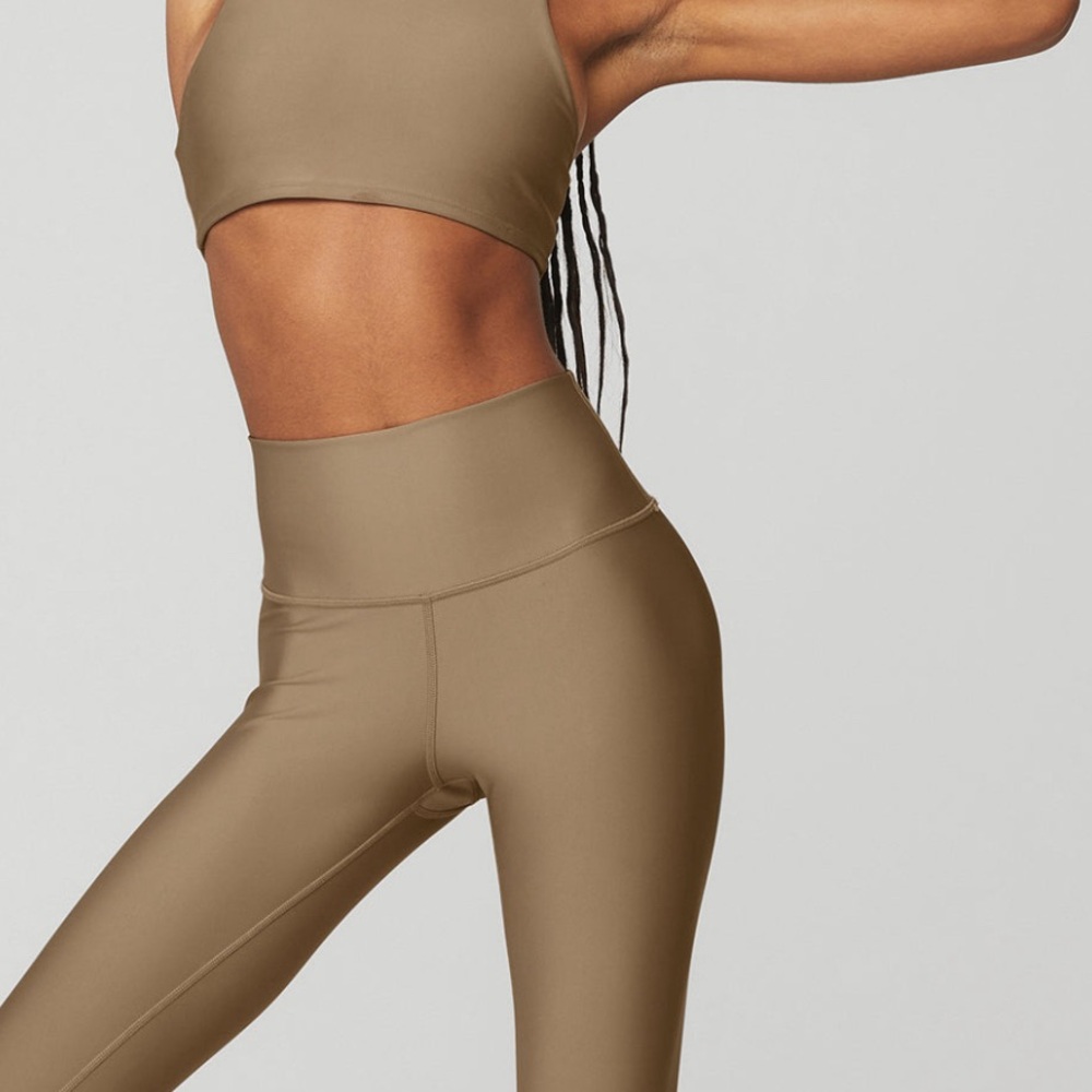 Like NEW ALO YOGA Airlift High-Waist GRAVEL Legging